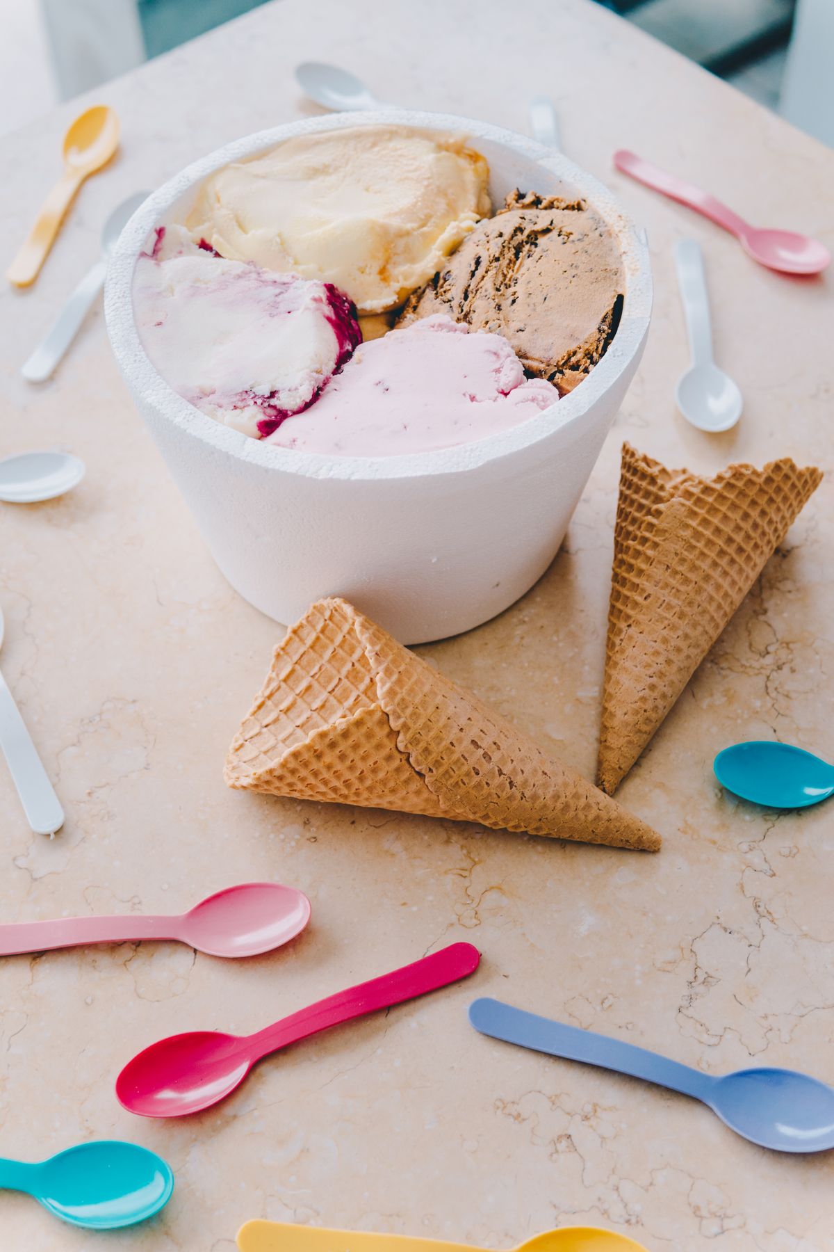 Blog de IFHA 5 Helado artesanal de varios gustos con cucuruchos: glosario del helado artesanal