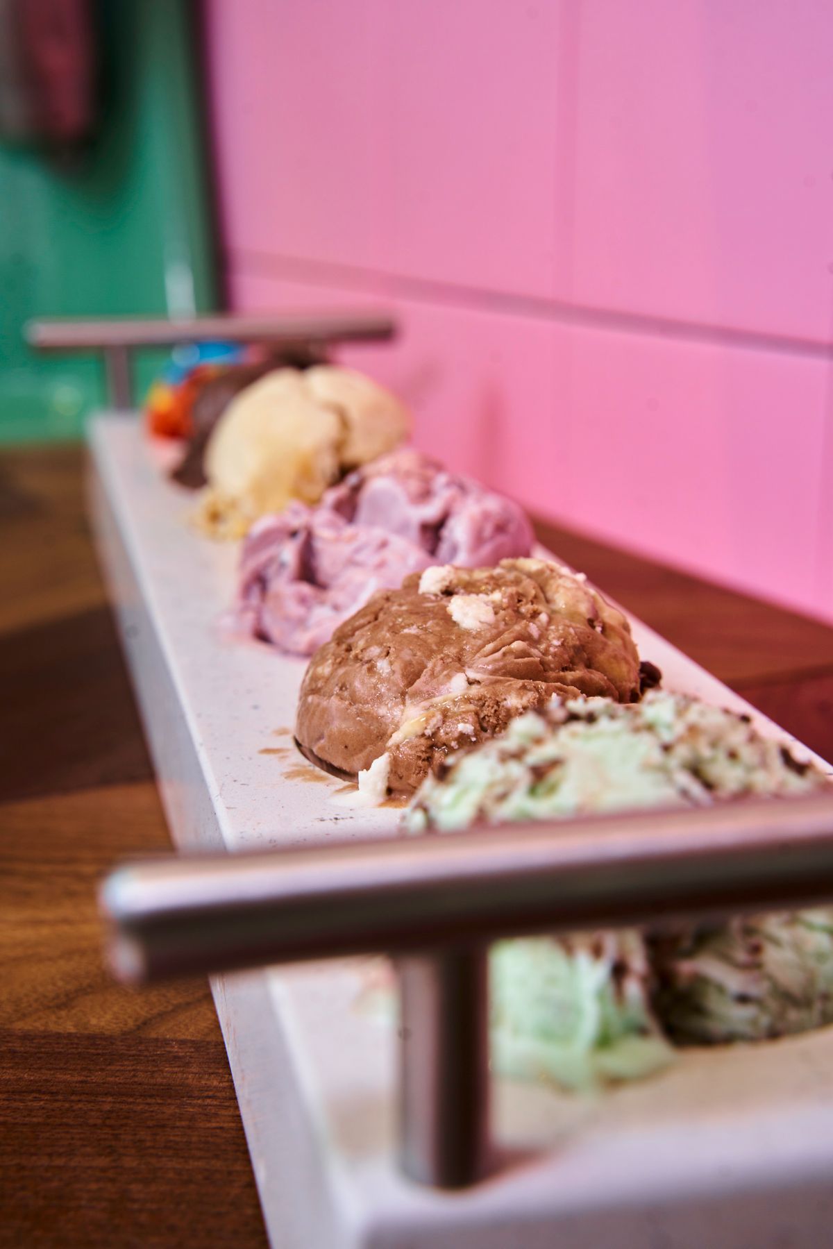 Bochas de helado artesanal de colores: PAC y POD, los números del azúcar