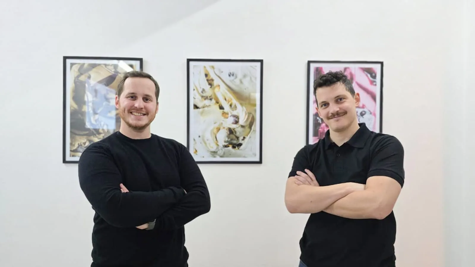 Lucas y Franco Alfonsin en el aula de IFHA Labs