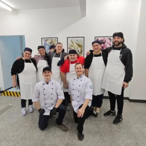 Alumnos y profesores de IFHA al terminar un curso de heladería artesanal