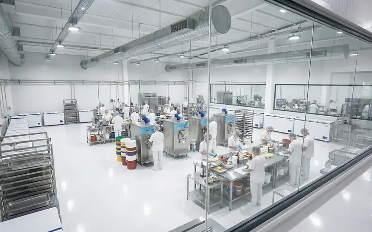 Maquinaria de producción de helado artesanal en Instituto IFHA